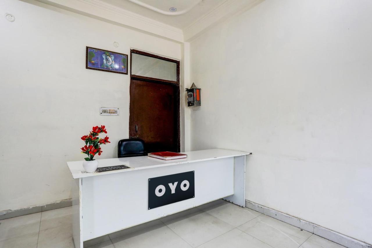 Hotel O Thirty Inns Noida Buitenkant foto