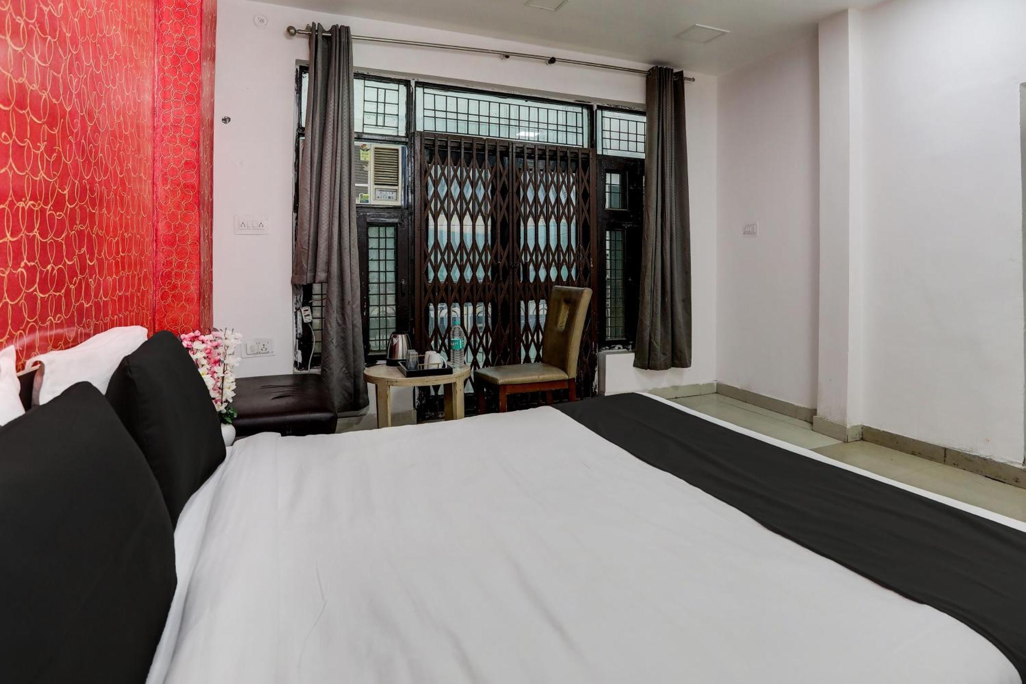 Hotel O Thirty Inns Noida Buitenkant foto