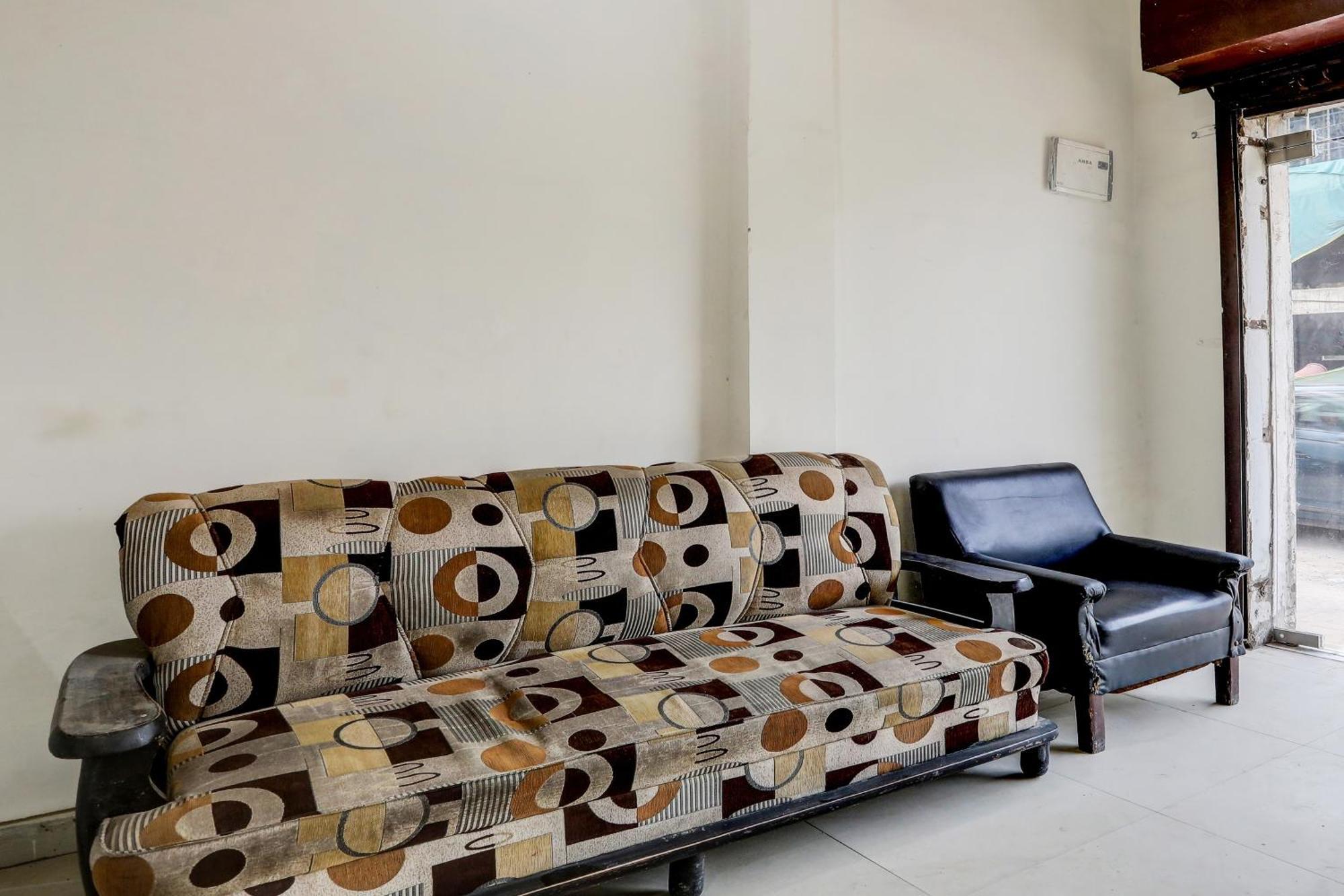 Hotel O Thirty Inns Noida Buitenkant foto