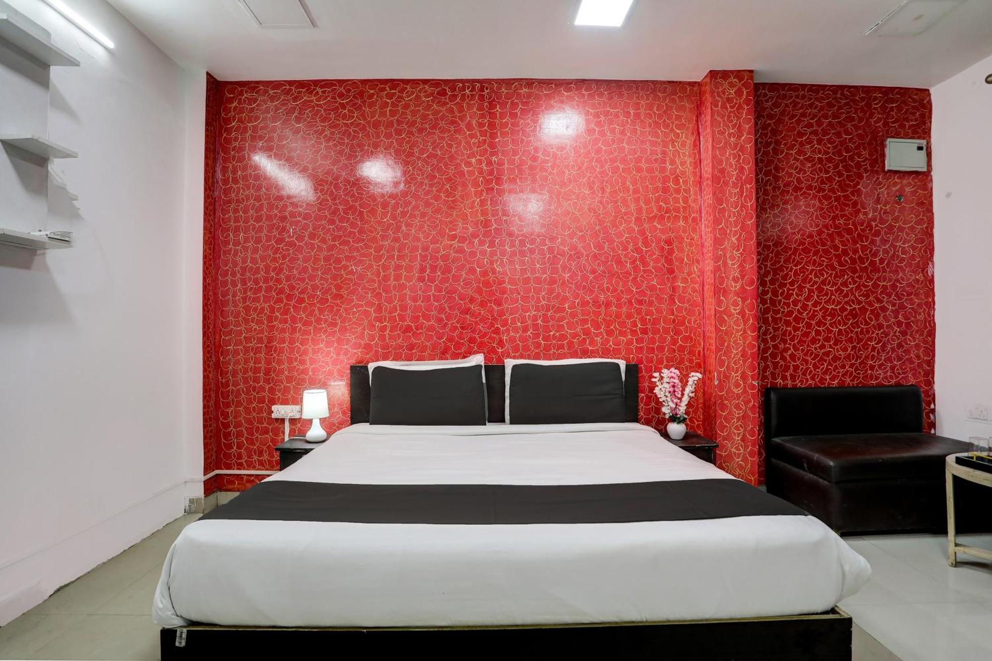 Hotel O Thirty Inns Noida Buitenkant foto