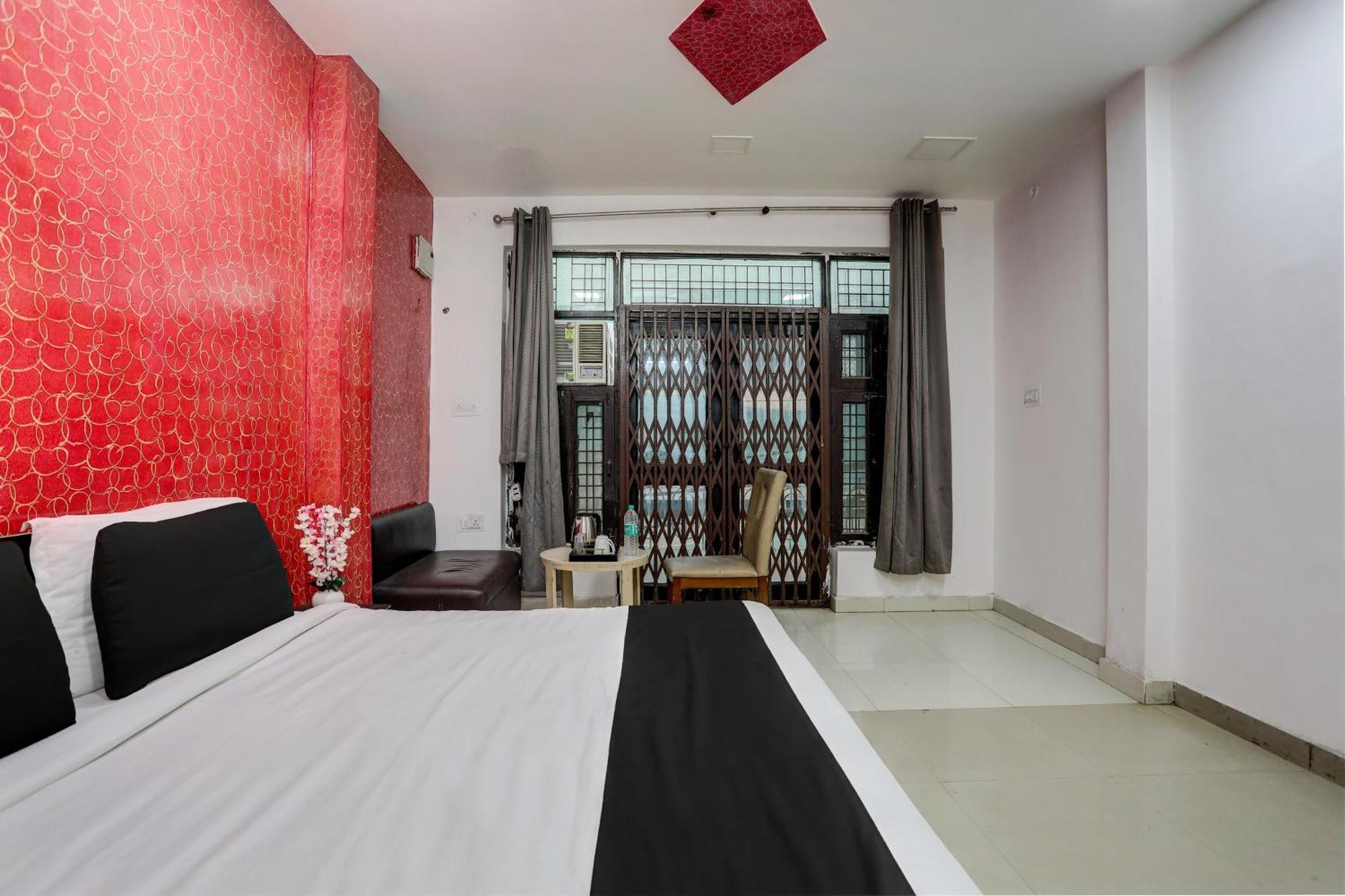 Hotel O Thirty Inns Noida Buitenkant foto